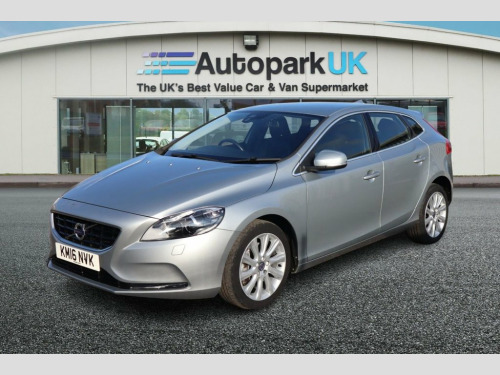 Volvo V40  2.0 D4 SE Lux Nav Hatchback 5dr Diesel Manual Euro