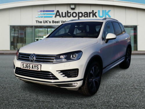 Volkswagen Touareg  3.0 TDI V6 BlueMotion Tech R-Line SUV 5dr Diesel T