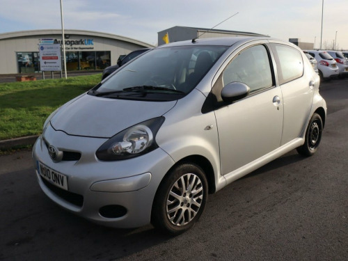 Toyota AYGO  1.0 VVT-i Platinum Hatchback 5dr Petrol Manual Eur