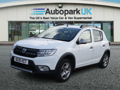 Dacia Sandero Stepway  0.9 TCe Essential Hatchback 5dr Petrol Manual Euro
