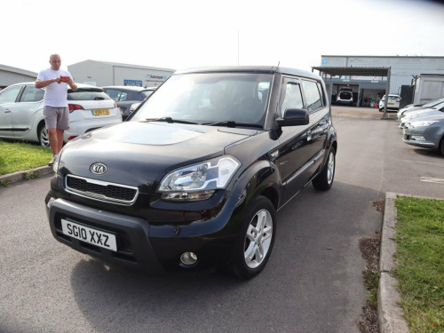 Kia Soul  1.6 2 SUV 5dr Petrol Manual Euro 4 (124 bhp)