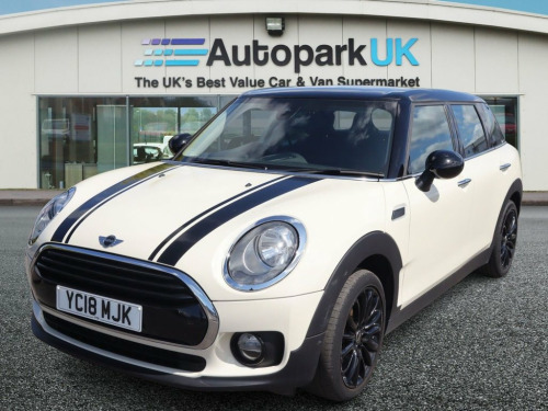 MINI Clubman  1.5 Cooper (Black Pack) Estate 6dr Petrol Manual E