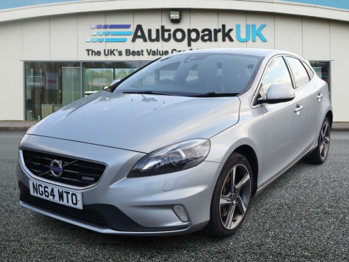 Volvo V40  2.0 D3 R-Design Lux Nav Hatchback 5dr Diesel Manua