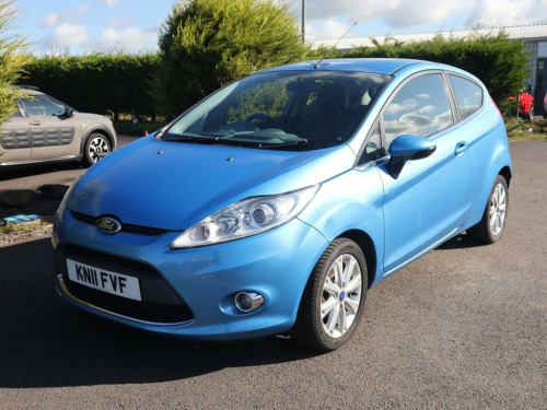 Ford Fiesta  1.25 Zetec Hatchback 3dr Petrol Manual (129 g/km, 