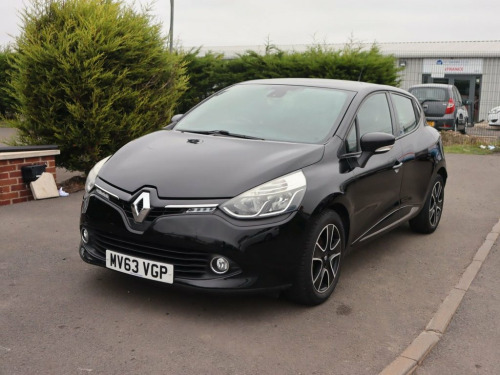 Renault Clio  1.2 16V Dynamique MediaNav Hatchback 5dr Petrol Ma