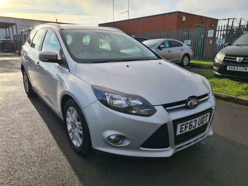 Ford Focus  1.6 TDCi Titanium Navigator Estate 5dr Diesel Manu