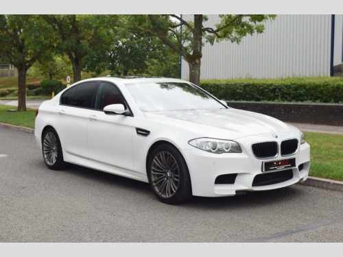 BMW M5  4.4 V8 Saloon 4dr Petrol DCT Euro 5 (s/s) (560 ps)