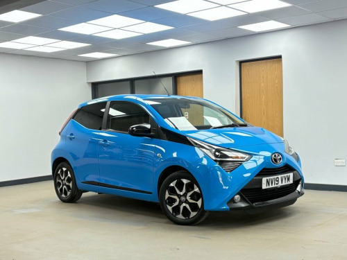 Toyota AYGO  1.0 VVT-i x-trend Hatchback 5dr Petrol Manual Euro