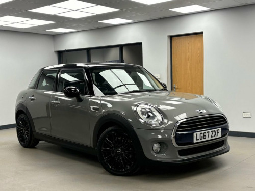 MINI Hatch  1.5 Cooper Hatchback 5dr Petrol Auto Euro 6 (s/s) 