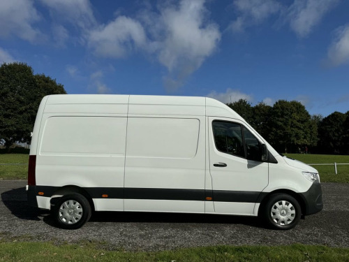 Mercedes-Benz Sprinter  2.1 314Cdi L2 H2 Mwb Premium, Air Con, Front & Rea