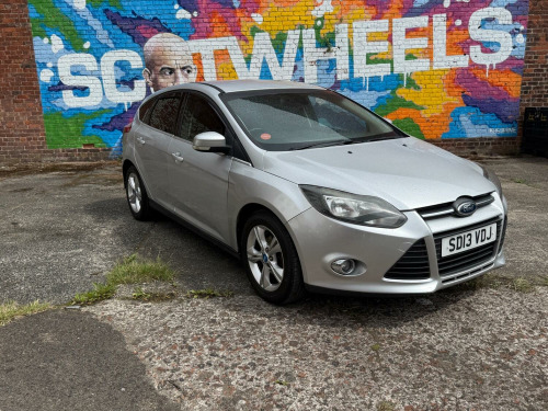 Ford Focus  1.0 T EcoBoost Zetec