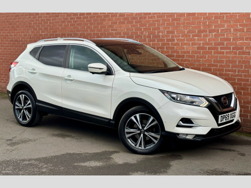 Nissan Qashqai  1.3 DIG-T N-Connecta Euro 6