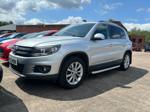 Volkswagen Tiguan  2.0 TDI BlueMotion Tech SE DSG 4WD Euro 5 (s/s) 5dr