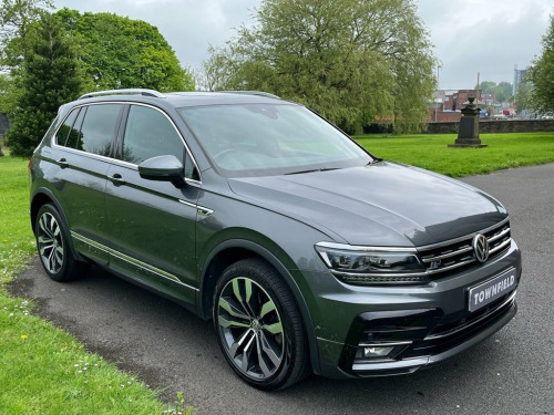 Volkswagen Tiguan  2.0 R-LINE TECH TSI 4MOTION DSG 5d 227 BHP PAN ROO