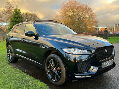 Jaguar F-PACE  2.0 D180 Chequered Flag SUV 5dr Diesel Auto AWD Eu