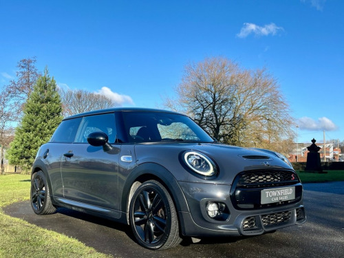 MINI Hatch  2.0 Cooper S Sport Hatchback 3dr Petrol Manual Eur