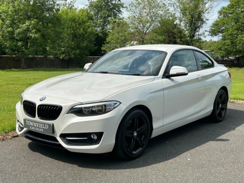 BMW 2 Series  2.0 220d Sport Coupe 2dr Diesel Manual Euro 6 (s/s