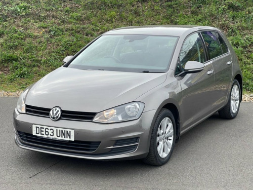 Volkswagen Golf  1.6 SE TDI BLUEMOTION TECHNOLOGY DSG 5d 103 BHP