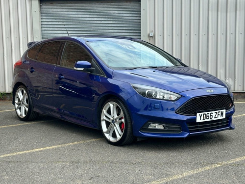 Ford Focus  2.0 ST-3 5d 247 BHP