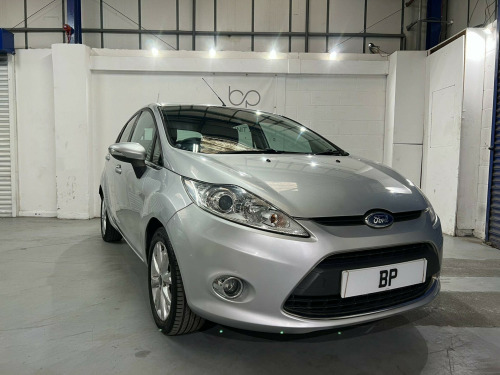 Ford Fiesta  1.4 Zetec 5dr