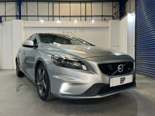 Volvo V40  1.6 D2 R-Design Lux Nav Euro 5 (s/s) 5dr