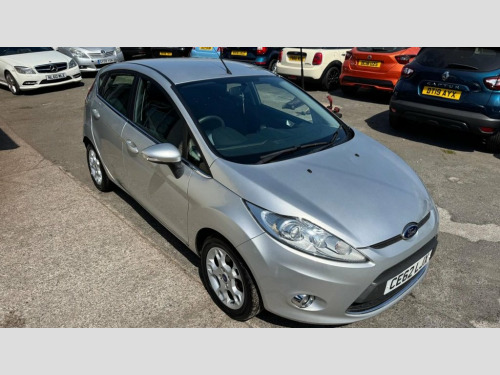 Ford Fiesta  1.4 Zetec Hatchback 5dr Petrol Automatic (154 g/km