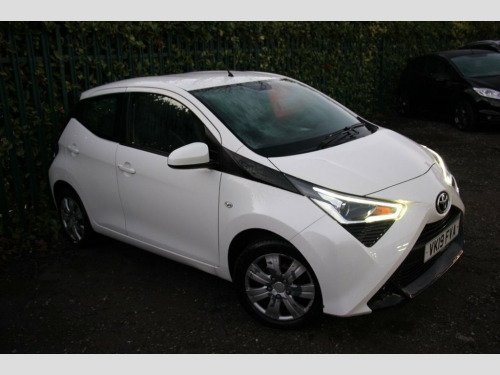 Toyota AYGO  1.0 VVT-i x-play Hatchback 5dr Petrol Manual Euro 