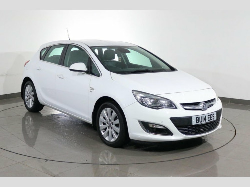 Vauxhall Astra  2.0 CDTi Elite Hatchback 5dr Diesel Auto Euro 5 (1