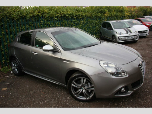 Alfa Romeo Giulietta  1.6 JTDM-2 Exclusive Hatchback 5dr Diesel Manual E