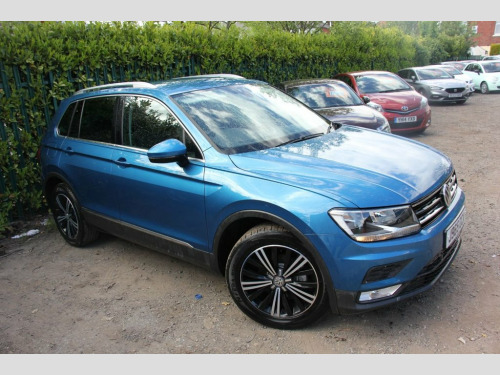 Volkswagen Tiguan  2.0 TDI BlueMotion Tech SE Navigation SUV 5dr Dies