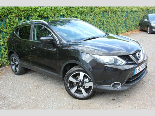 Nissan Qashqai  1.5 dCi N-Connecta SUV 5dr Diesel Manual Euro 6 (s