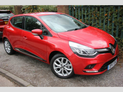 Renault Clio  0.9 TCe Dynamique Nav Hatchback 5dr Petrol Manual 