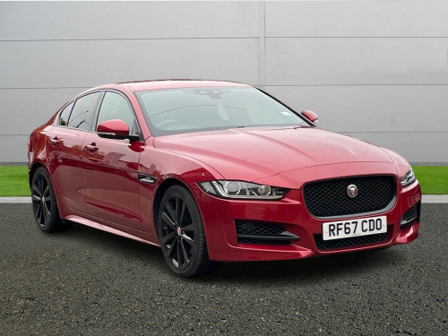 Jaguar XE  Xe Saloon R-Sport