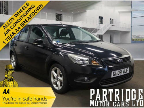 Ford Focus  1.6 Zetec Hatchback 5dr Petrol Manual (161 g/km, 9