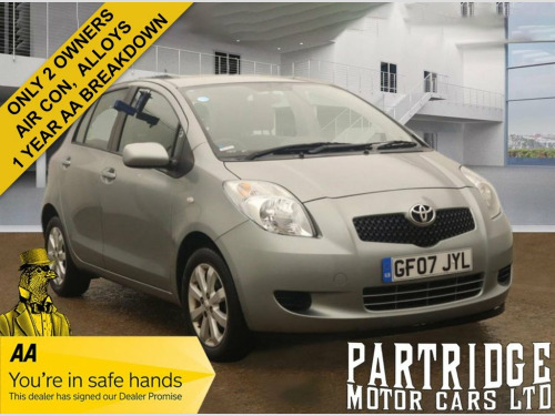 Toyota Yaris  1.3 VVT-i Zinc Hatchback 5dr Petrol Manual (141 g/