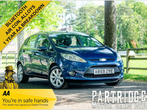 Ford Fiesta  1.4 Zetec Hatchback 5dr Petrol Manual (133 g/km, 9