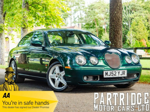 Jaguar S-TYPE  4.2 V8 R Saloon 4dr Petrol Automatic (314 g/km, 40
