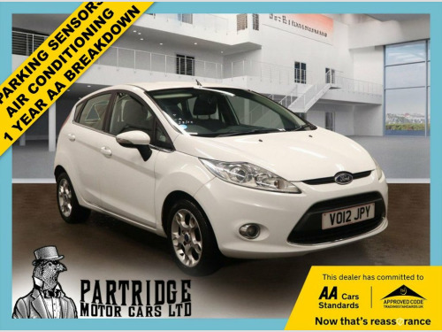 Ford Fiesta  1.25 Zetec Hatchback 5dr Petrol Manual (129 g/km, 