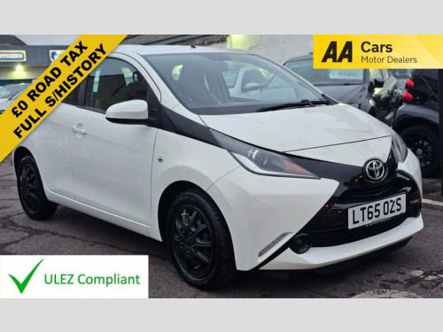 Toyota AYGO  AUTOMATIC 1.0 VVT-i x-play Hatchback 5dr Petrol x-