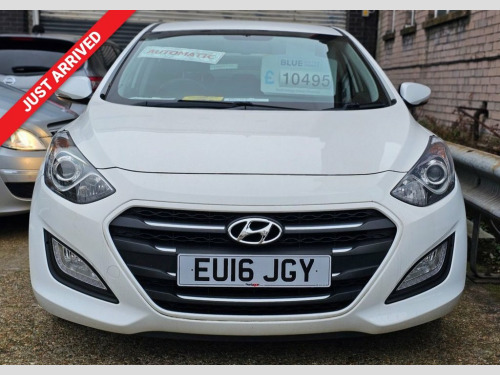 Hyundai i30  AUTOMATIC 1.6 SE Nav Hatchback 5dr Petrol Auto Eur