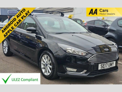 Ford Focus  AUTOMATIC 1.0T EcoBoost Titanium Hatchback 5dr Pet