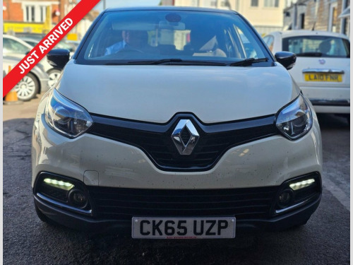 Renault Captur  AUTOMATIC 1.2 TCe ENERGY Dynamique S Nav SUV 5dr P