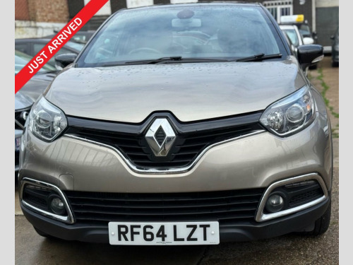 Renault Captur  AUTOMATIC 1.2 TCe Dynamique S MediaNav SUV 5dr Pet