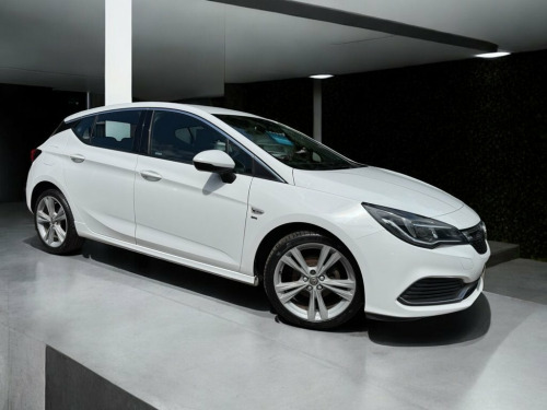 Vauxhall Astra  1.6 CDTi ecoTEC BlueInjection SRi VX Line Nav Hatc