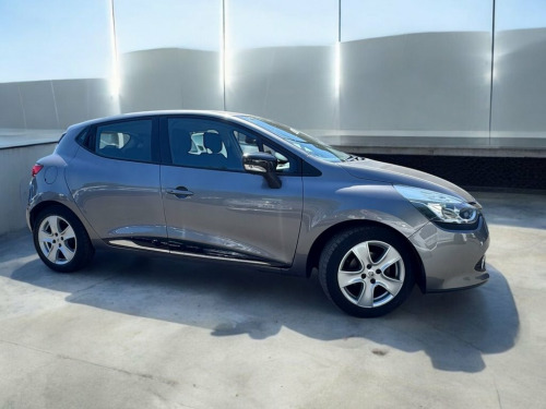 Renault Clio  0.9 TCe Dynamique Nav Hatchback 5dr Petrol Manual 