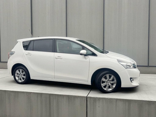Toyota Verso  1.6 V-Matic Icon MPV 5dr Petrol Manual Euro 6 (132