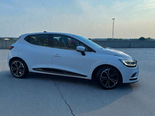 Renault Clio  0.9 TCe Dynamique S Nav Hatchback 5dr Petrol Manua 
