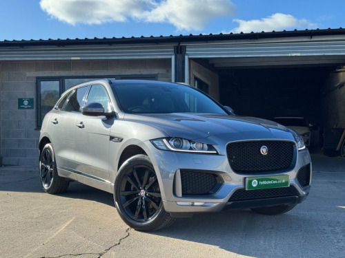 Jaguar F-PACE  2.0 D180 Chequered Flag SUV 5dr Diesel Auto AWD Eu