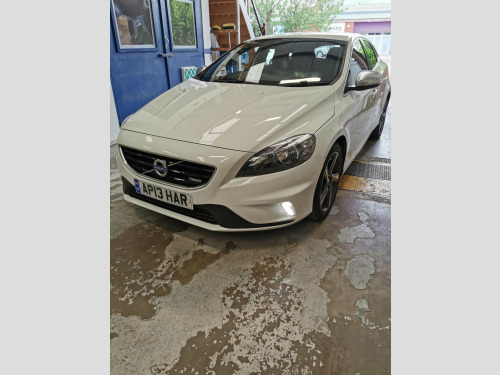 Volvo V40  1.6 D2 R-Design