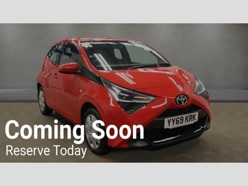 Toyota AYGO  1.0 VVT-i x-play Hatchback 5dr Petrol Manual Euro 